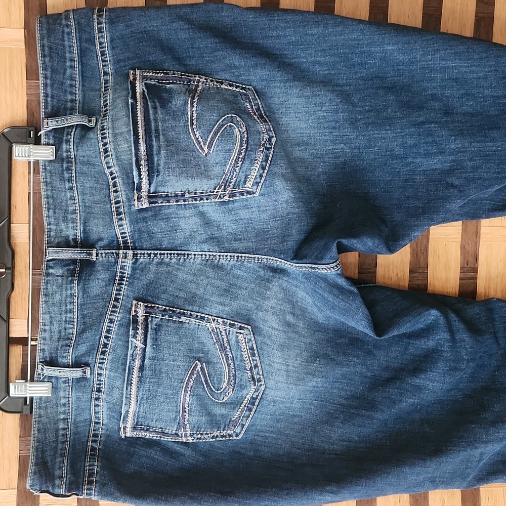 Silver Jeans - Picture 4 of 6